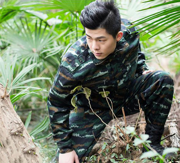 迷彩军服 迷彩军服